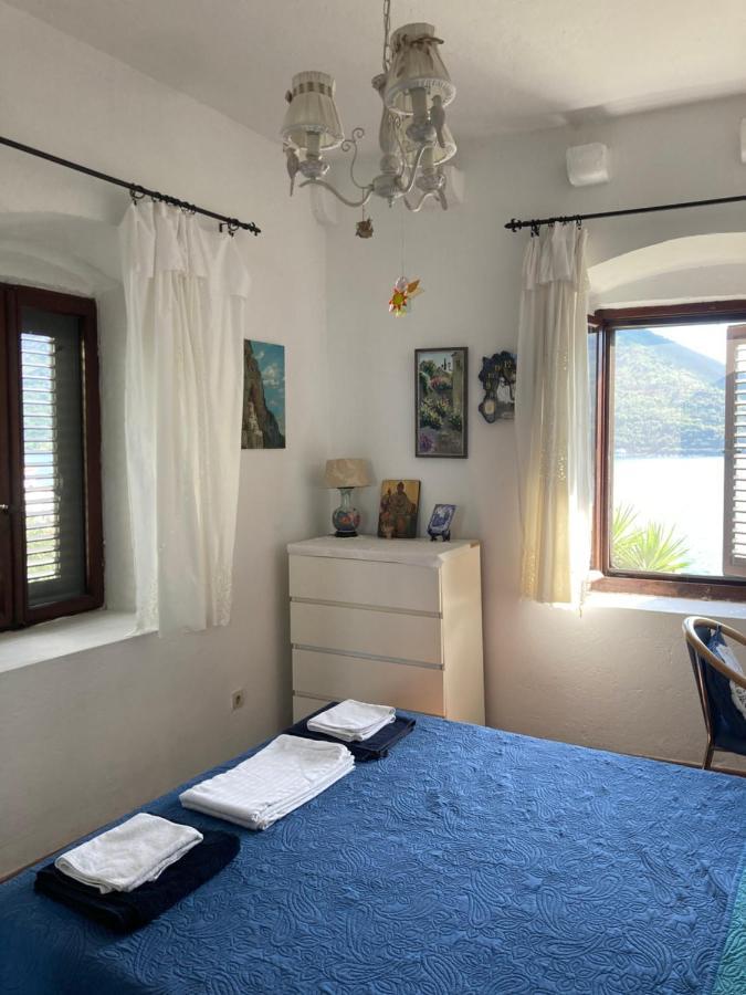 Be Happy In Perast Apartman Kültér fotó