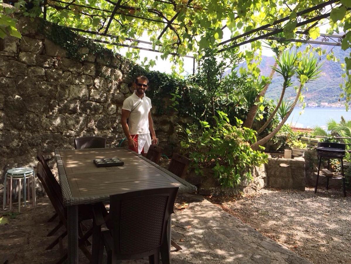 Be Happy In Perast Apartman Kültér fotó