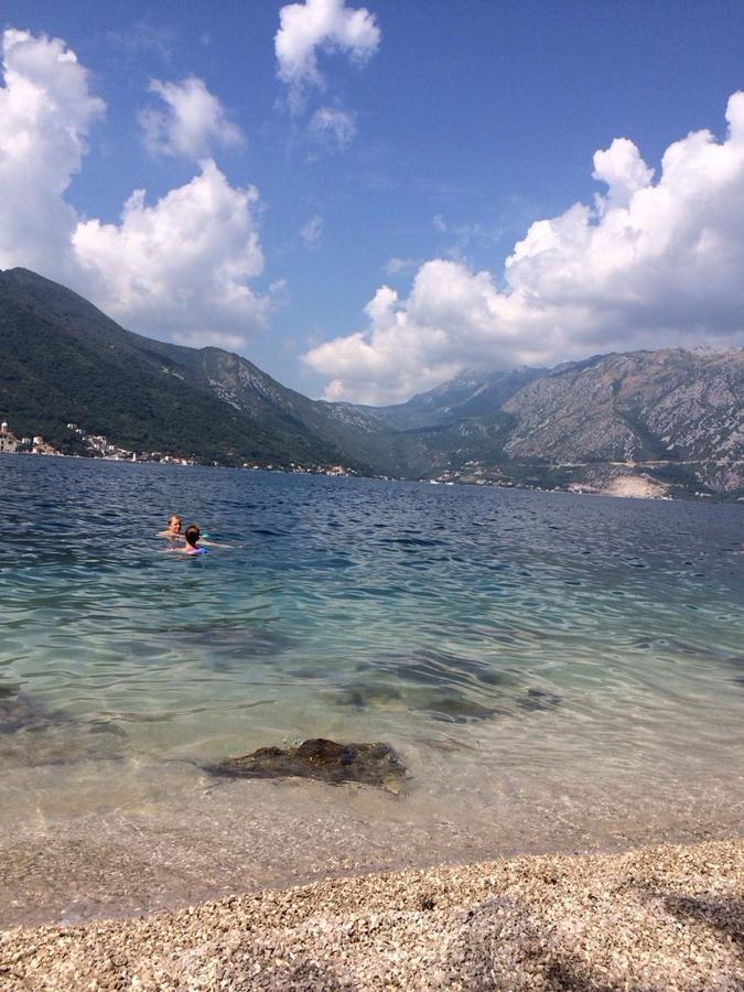 Be Happy In Perast Apartman Kültér fotó